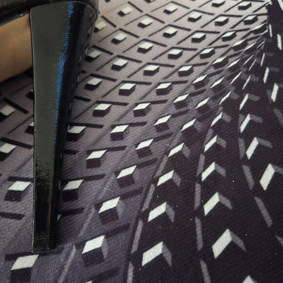 Calvin Klein Excellent Worn Once Patent Leather 3 In Fantastic soles!!! size 10 - Picture 10 of 10